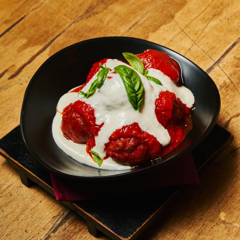 Polpette al Sugo e Fonduta di Parmigiano